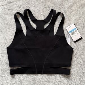 Women’s Nike Training Sport Strappy Bra Light Support M